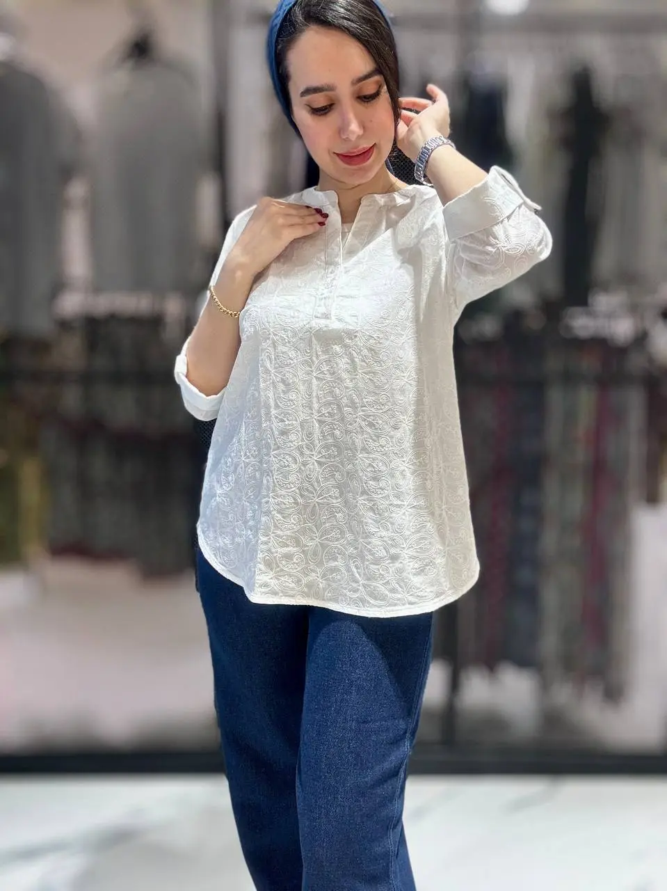 شومیز سفید گلدوزی Marie Lund